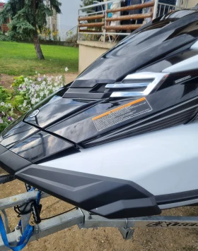 Джет Yamaha Waverunner, снимка 3