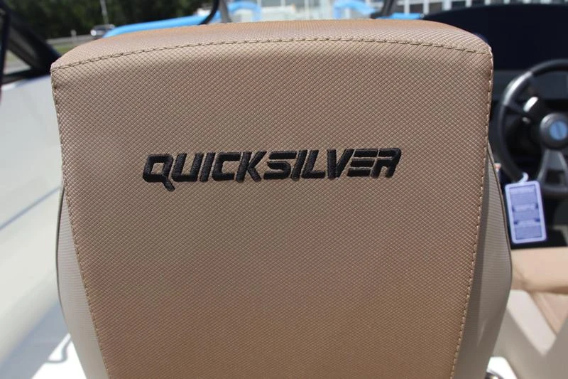 Лодка Quicksilver Bowrider 675  - изображение 8