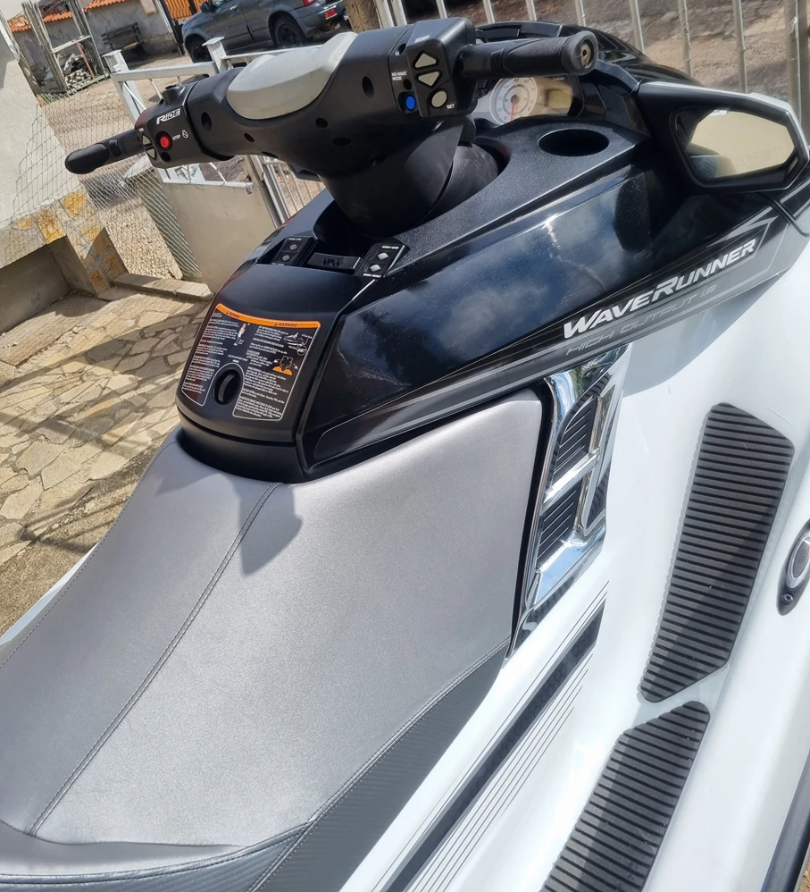 Джет Yamaha Waverunner, снимка 6 - Воден транспорт - 54571551
