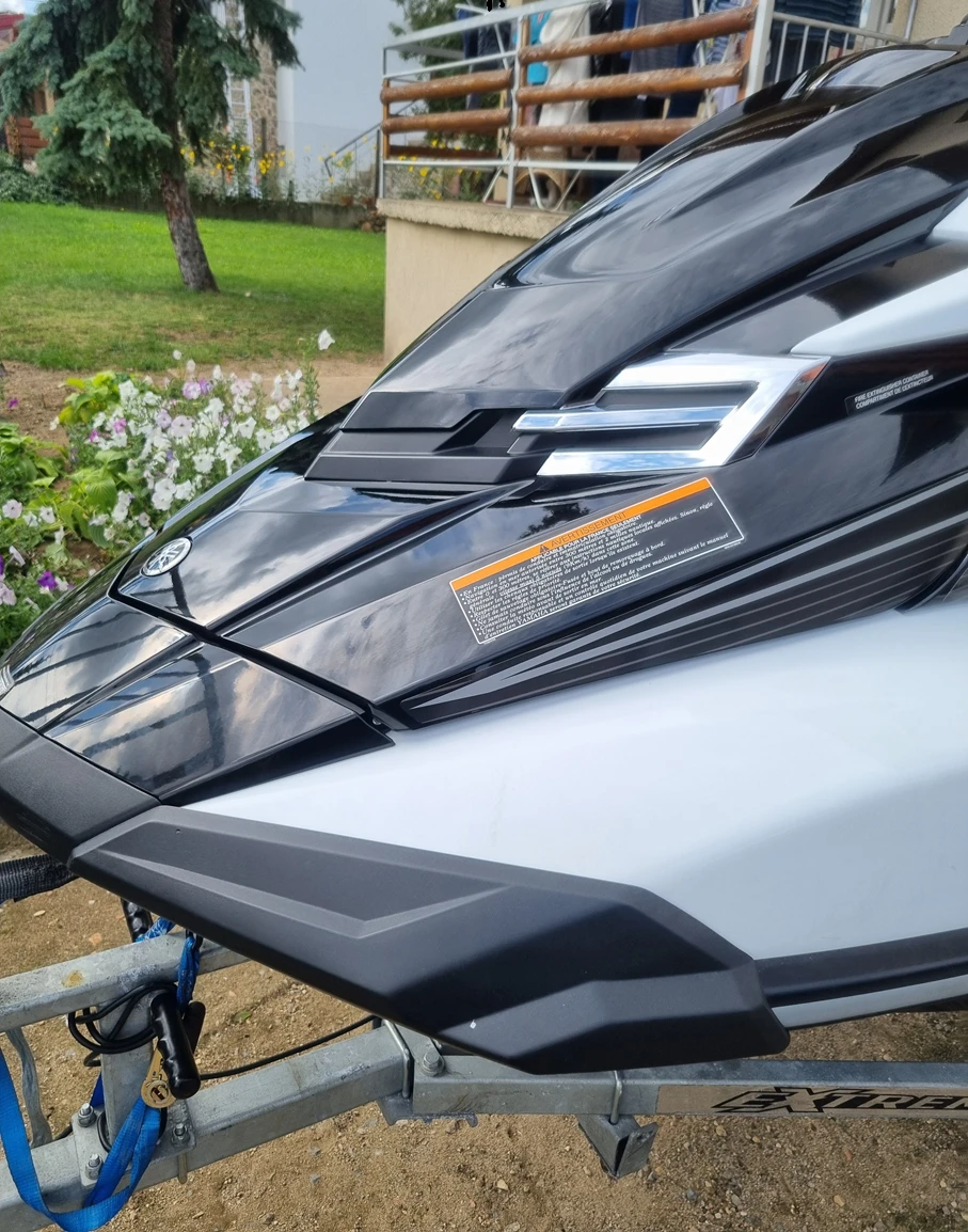Джет Yamaha Waverunner, снимка 3 - Воден транспорт - 54571551