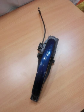 Дръжка врата предна дясна външна Форд Фокус хечбек 06г