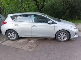 Toyota Auris, снимка 2