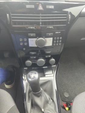 Opel Astra Kosmo - 2299 € / 4496.45 лв. - 19254104 8