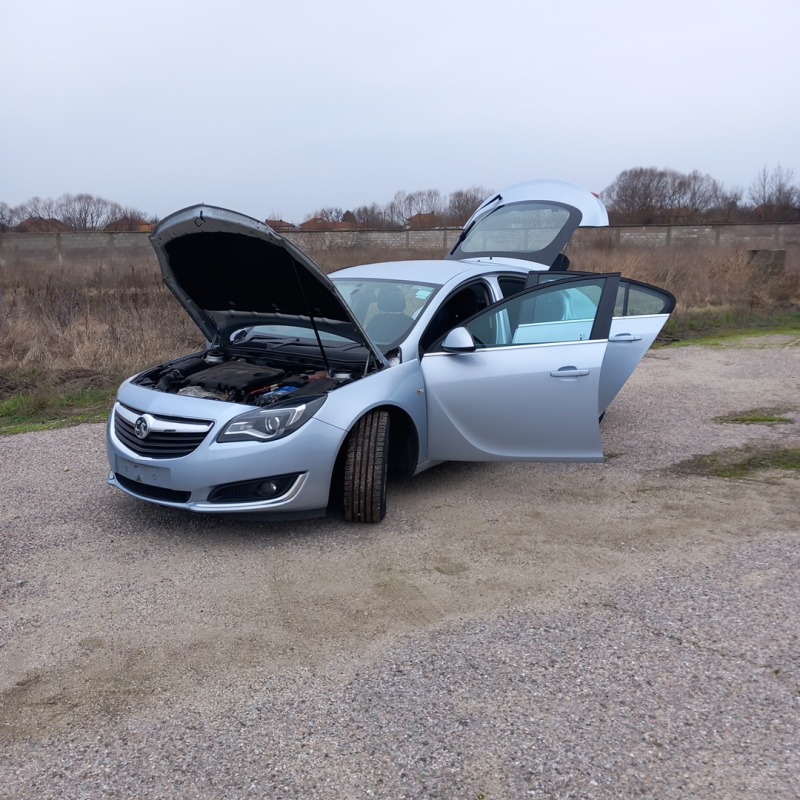 Opel Insignia Facelift, снимка 9 - Автомобили и джипове - 46363192