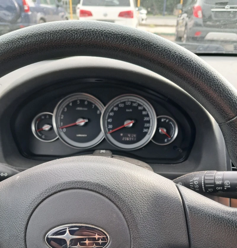 Subaru Legacy, снимка 11 - Автомобили и джипове - 46012121