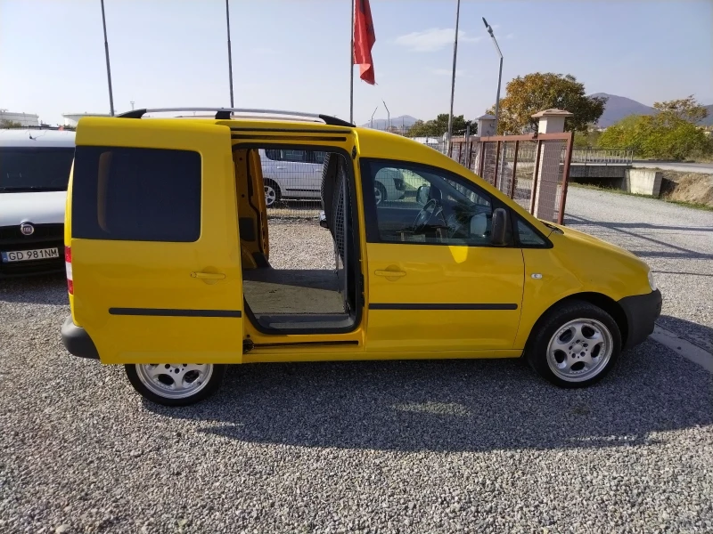 VW Caddy, снимка 11 - Автомобили и джипове - 47768011