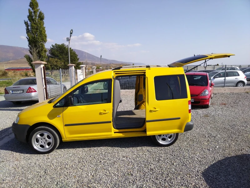 VW Caddy, снимка 9 - Автомобили и джипове - 47768011