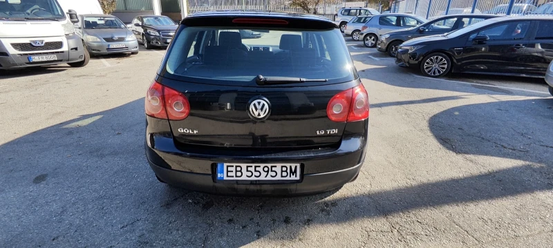 VW Golf 1.9Tdi, снимка 5 - Автомобили и джипове - 48181186