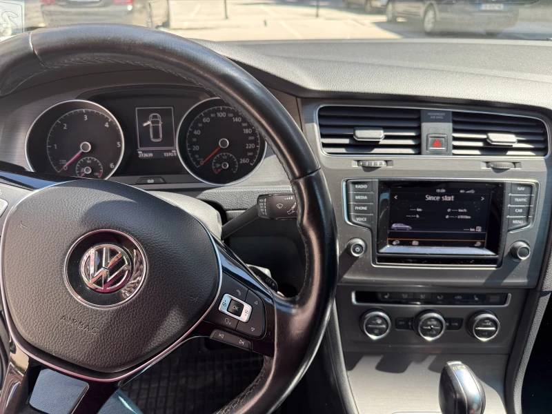 VW Golf MK7 DSG7 1.6 TDI 105HP, снимка 8 - Автомобили и джипове - 52486611