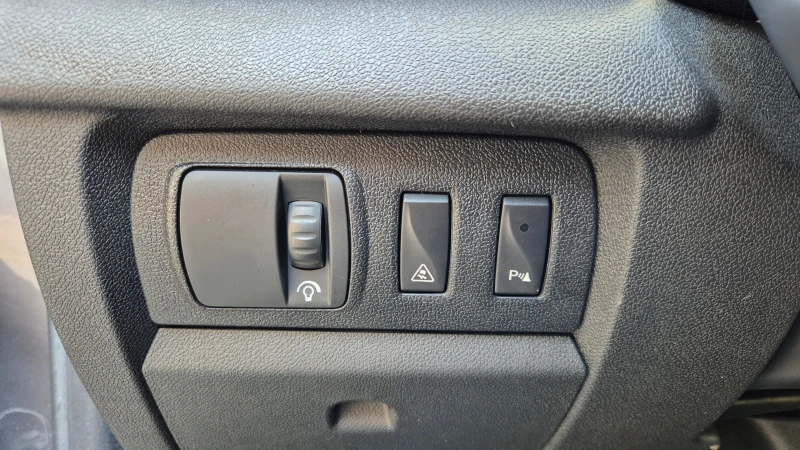 Renault Megane 1.4 Tce 131к.с., снимка 13 - Автомобили и джипове - 52111888