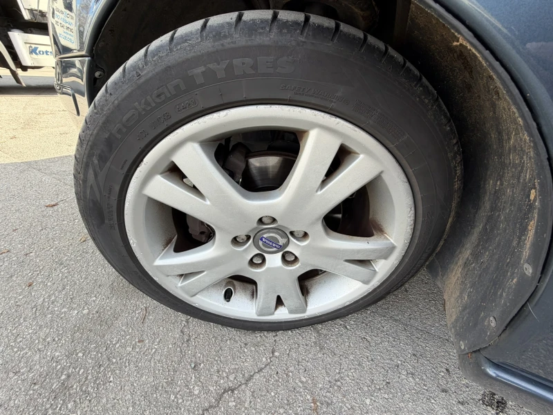 Volvo V70, снимка 15 - Автомобили и джипове - 52416438