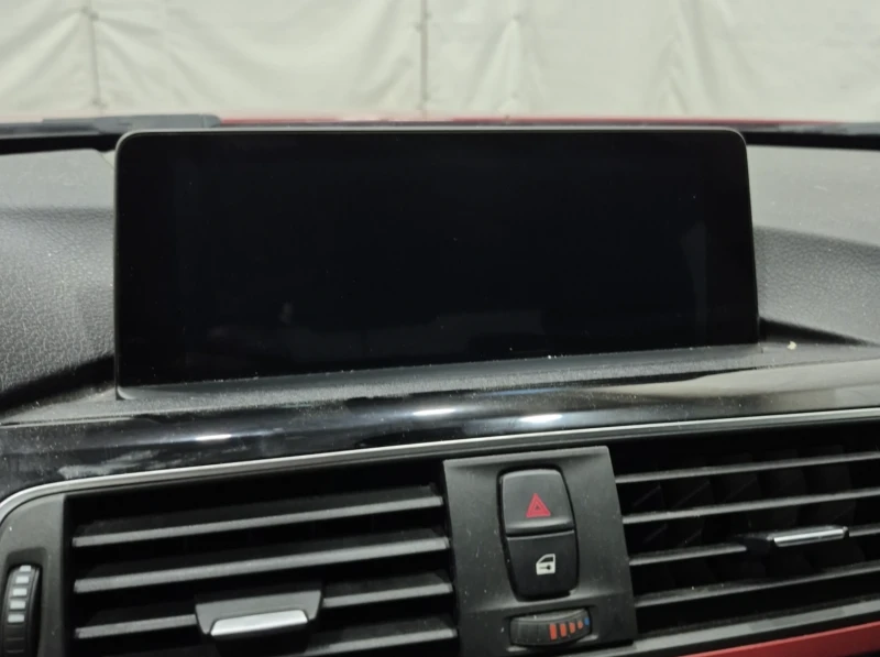 BMW 320 XDRIVE, снимка 15 - Автомобили и джипове - 52749613