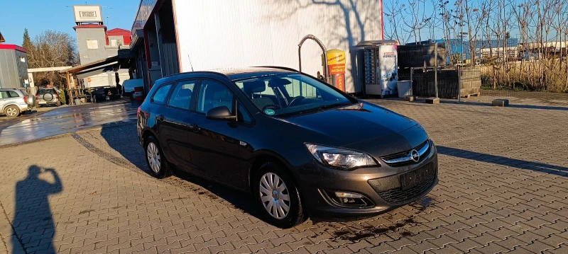 Opel Astra, снимка 3 - Автомобили и джипове - 52776623