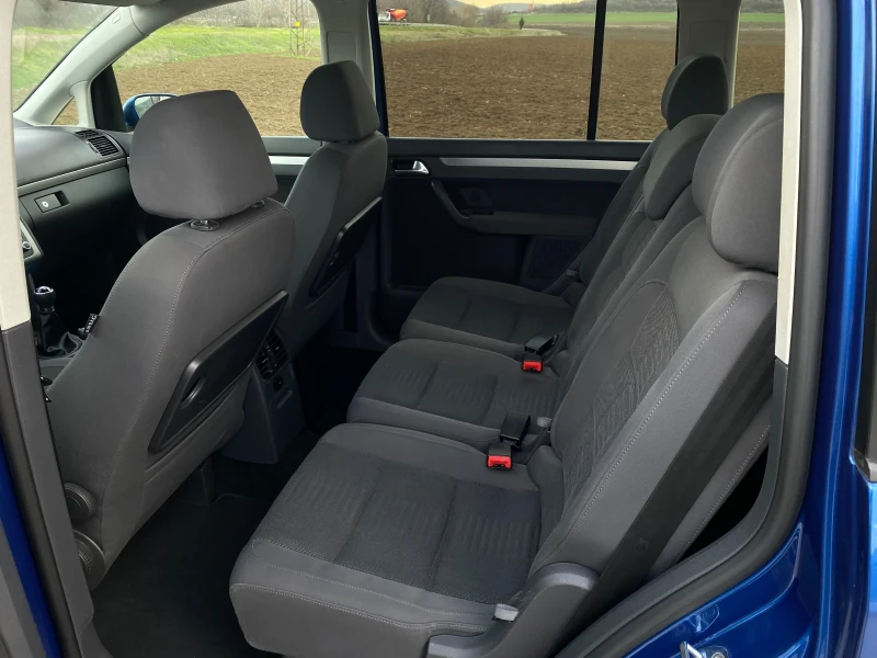 VW Touran 2.0Tdi 8клапана , снимка 10 - Автомобили и джипове - 53103357