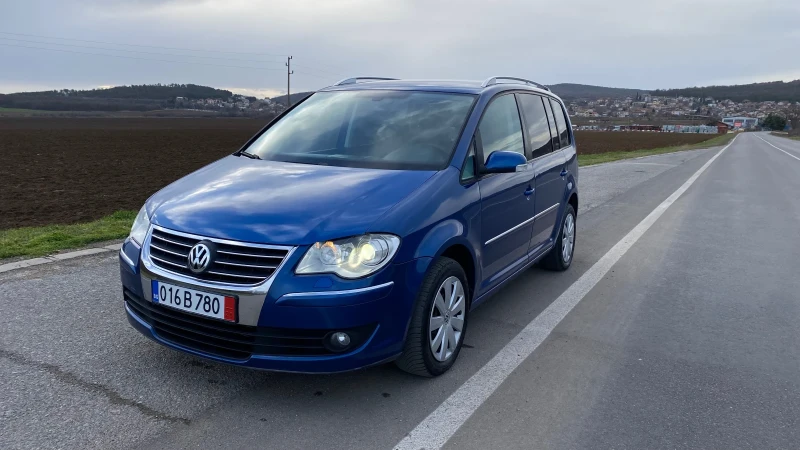 VW Touran 2.0Tdi 8клапана , снимка 3 - Автомобили и джипове - 53103357