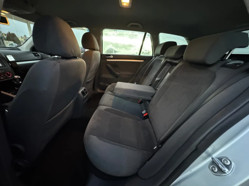 VW Golf 1.9TDI Навигация Euro4, снимка 14 - Автомобили и джипове - 53105055