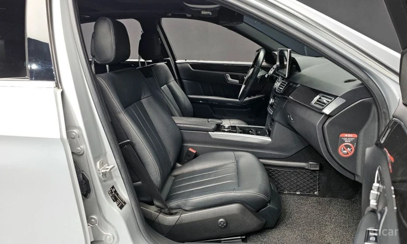 Mercedes-Benz E 300, снимка 10 - Автомобили и джипове - 53106963