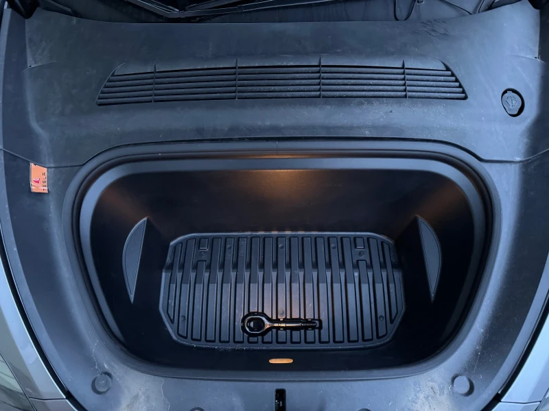 Tesla Model Y Performance 2023 Enhanced AP, снимка 8 - Автомобили и джипове - 53539560