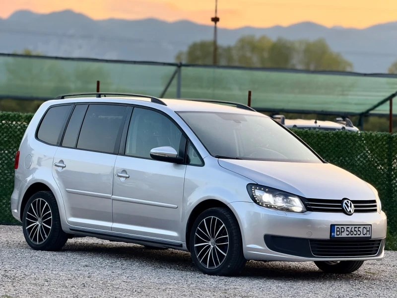VW Touran 2.0TDi XENON* NAVI* DSG* 7мест. - 16500 лв. / 8436.32 € - 56099054 1