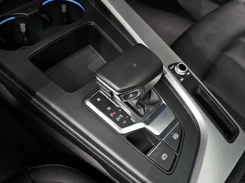Audi A4 (B9) 40 Tfsi, снимка 9 - Автомобили и джипове - 54995024