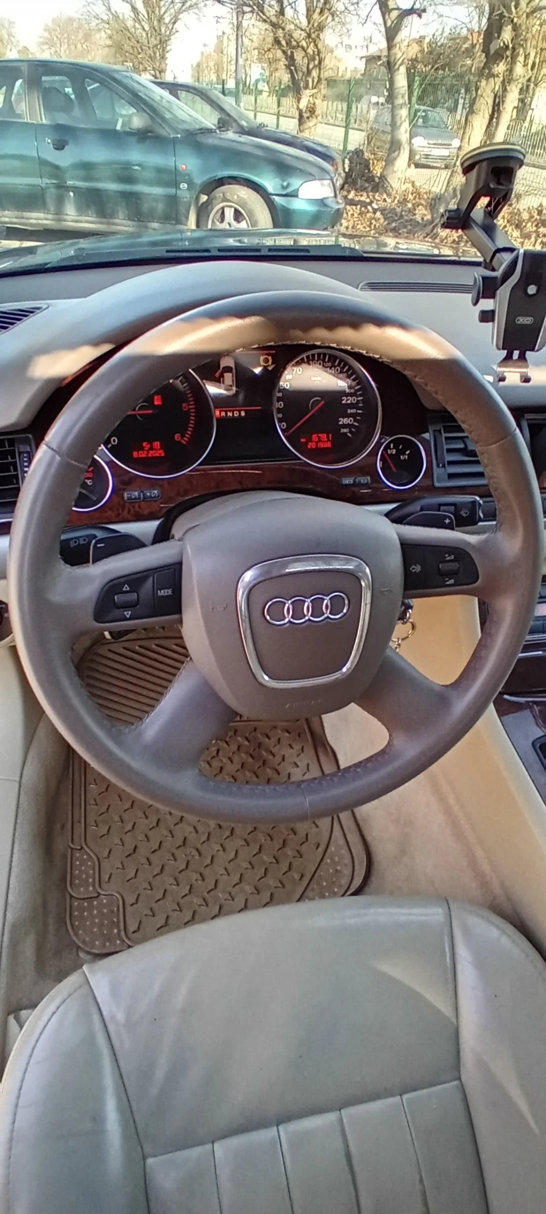 Audi A8 QUATTRO  - изображение 7