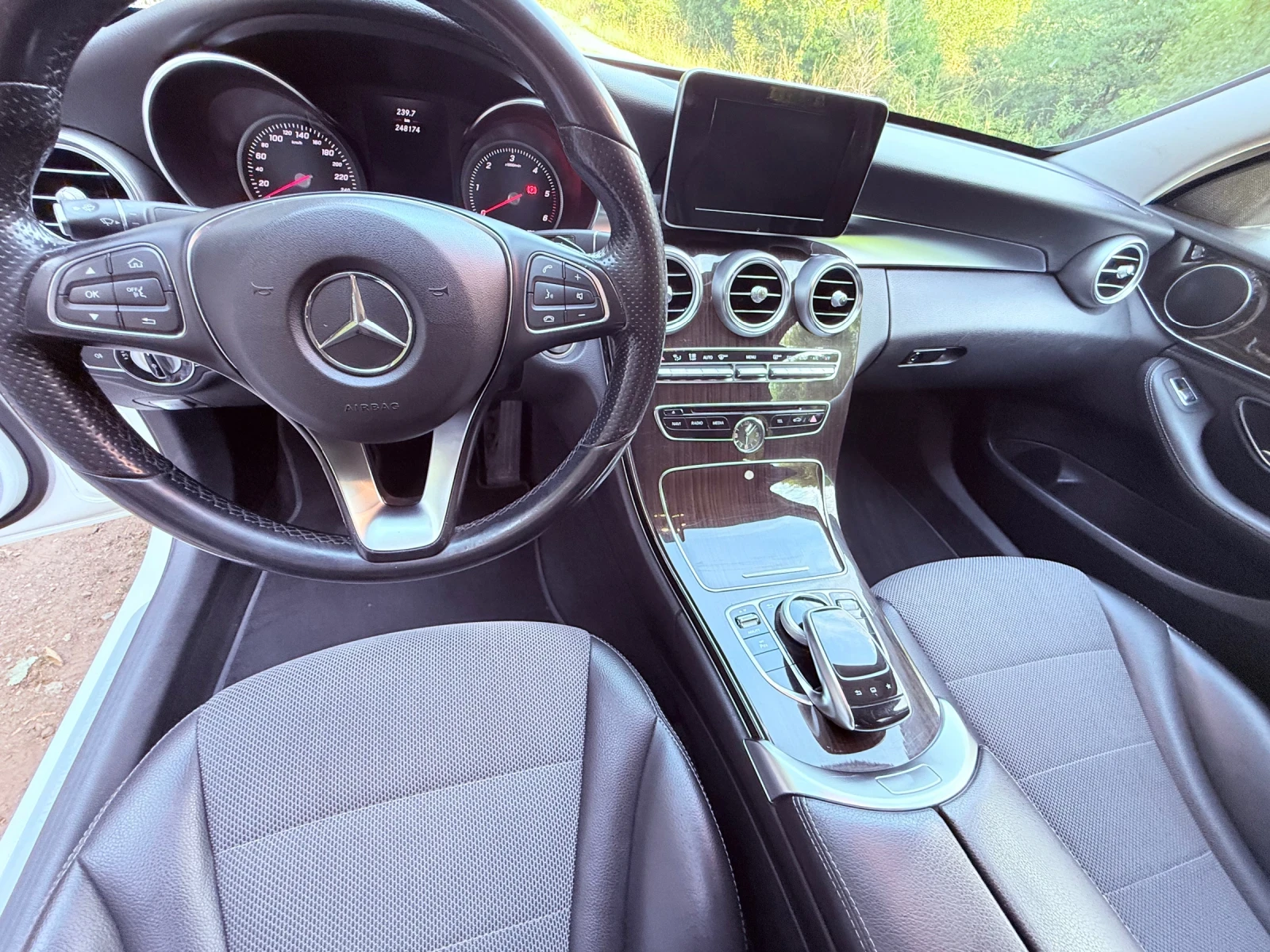 Mercedes-Benz C 220 2.2 BluTech - изображение 10