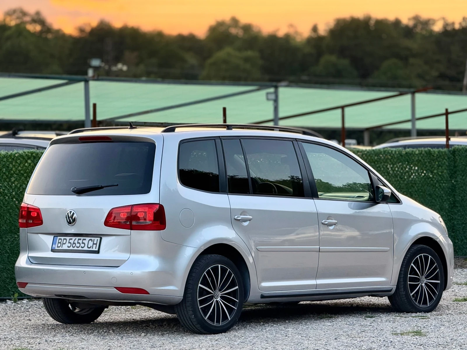 VW Touran 2.0TDi XENON* NAVI* DSG* 7мест. - изображение 7