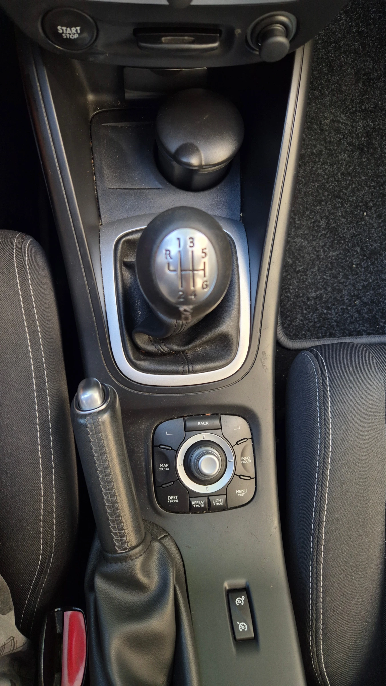 Renault Megane 1.4 Tce 131к.с. | Mobile.bg — изображение 11