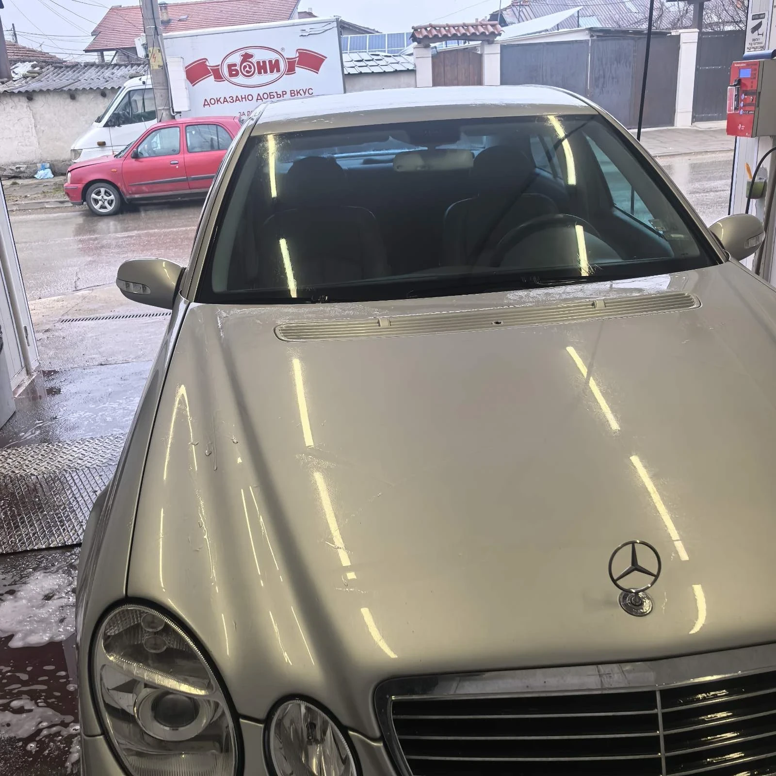 Mercedes-Benz E 320 TOP/AVANGARD/, снимка 8 - Автомобили и джипове - 53721975