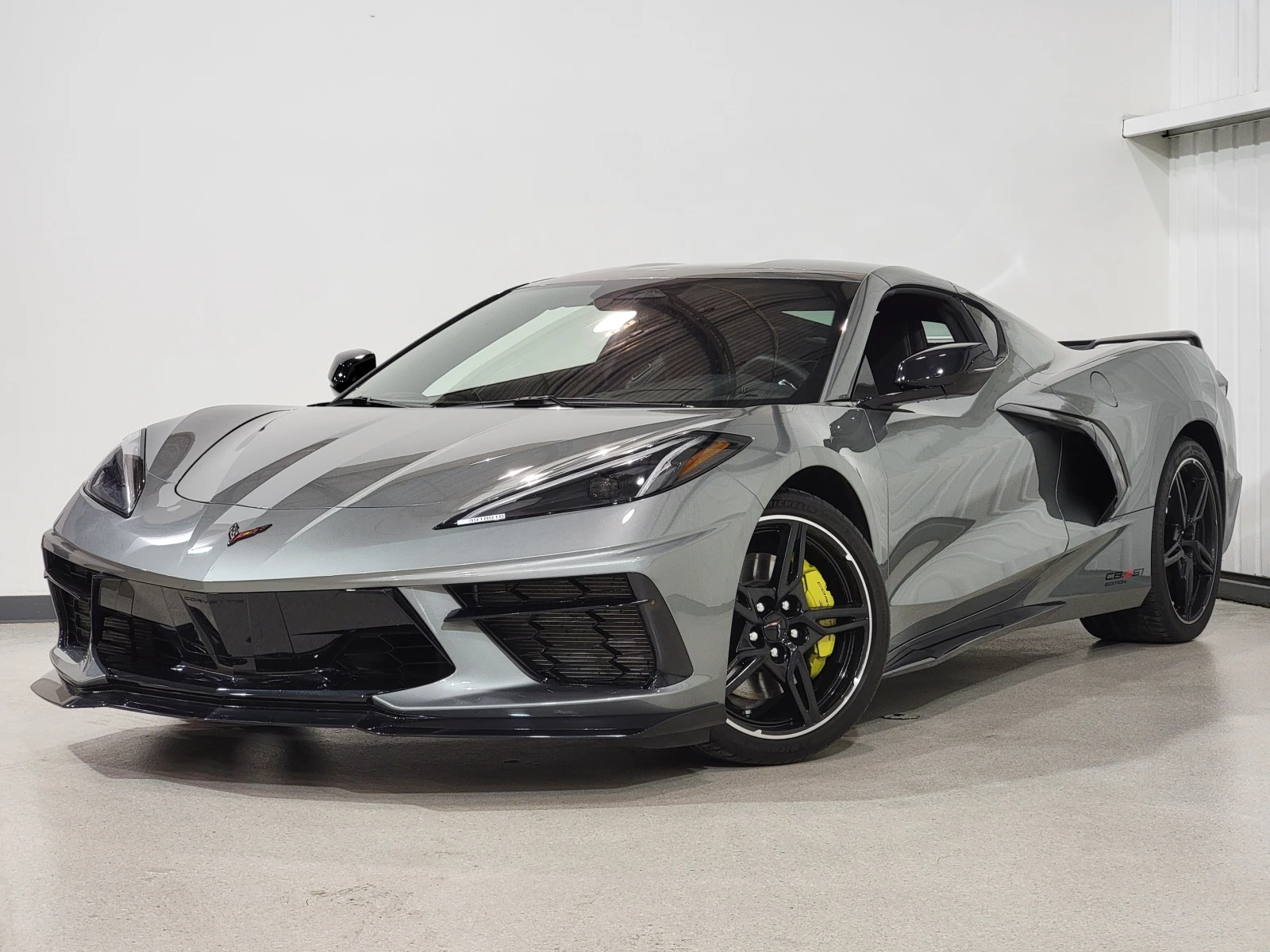 Chevrolet Corvette Stingray Coupe 1LT С РЕГИСТРАЦИЯ & АВТО КРЕДИТ | Auto.bg — изображение 1