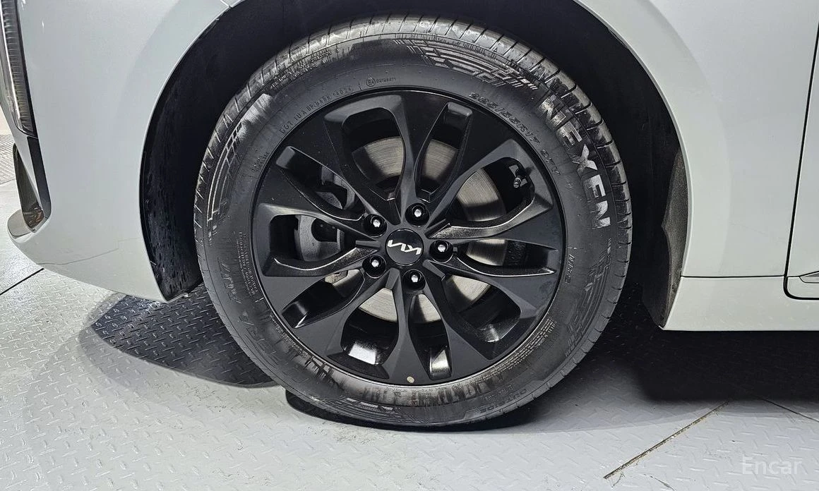 Kia K8 * LPG* 3.5* КАМЕРИ* 360* ДИГ* ТАБЛО* , снимка 12 - Автомобили и джипове - 54215046