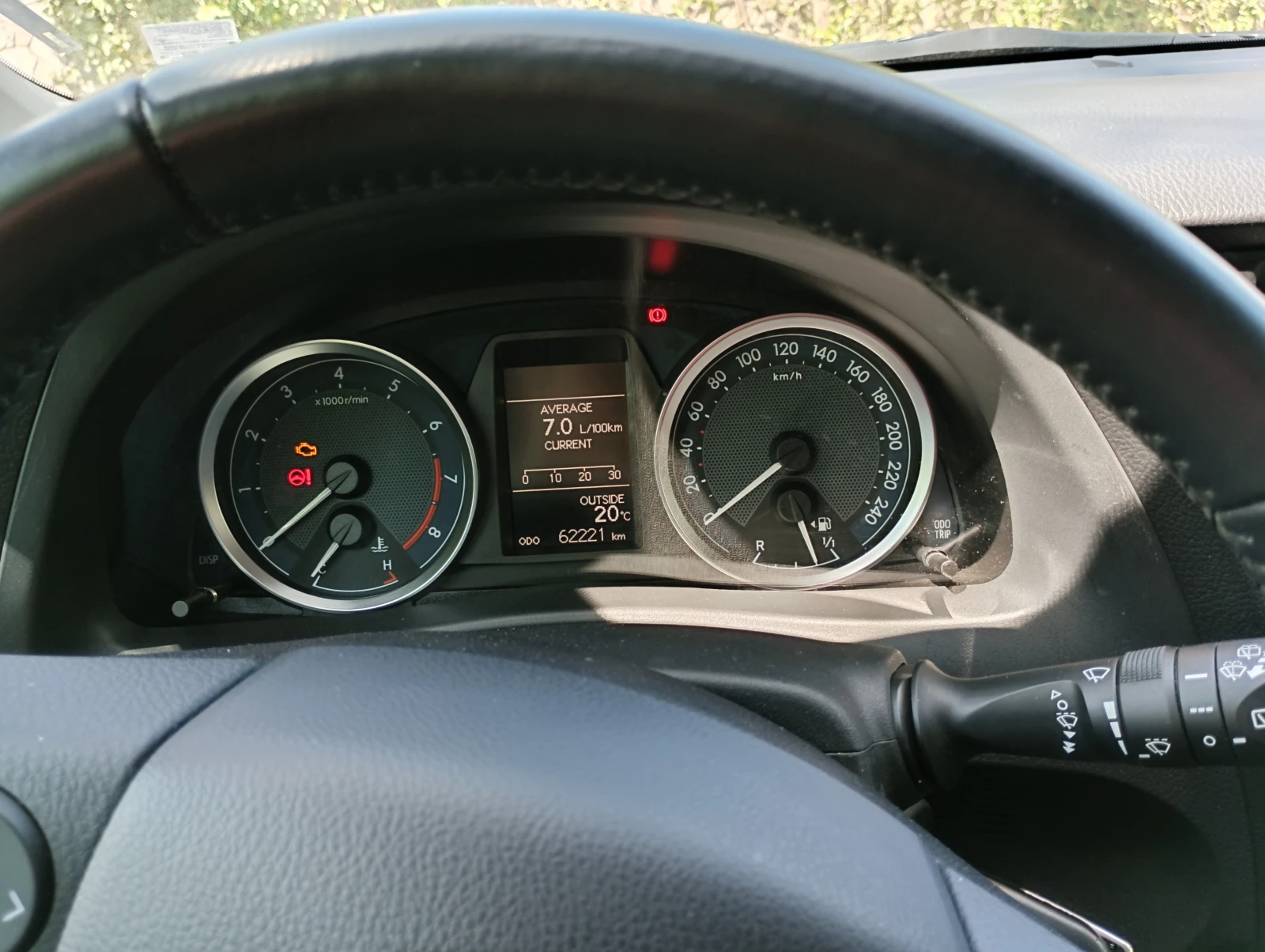 Toyota Auris, снимка 9 - Автомобили и джипове - 54452533
