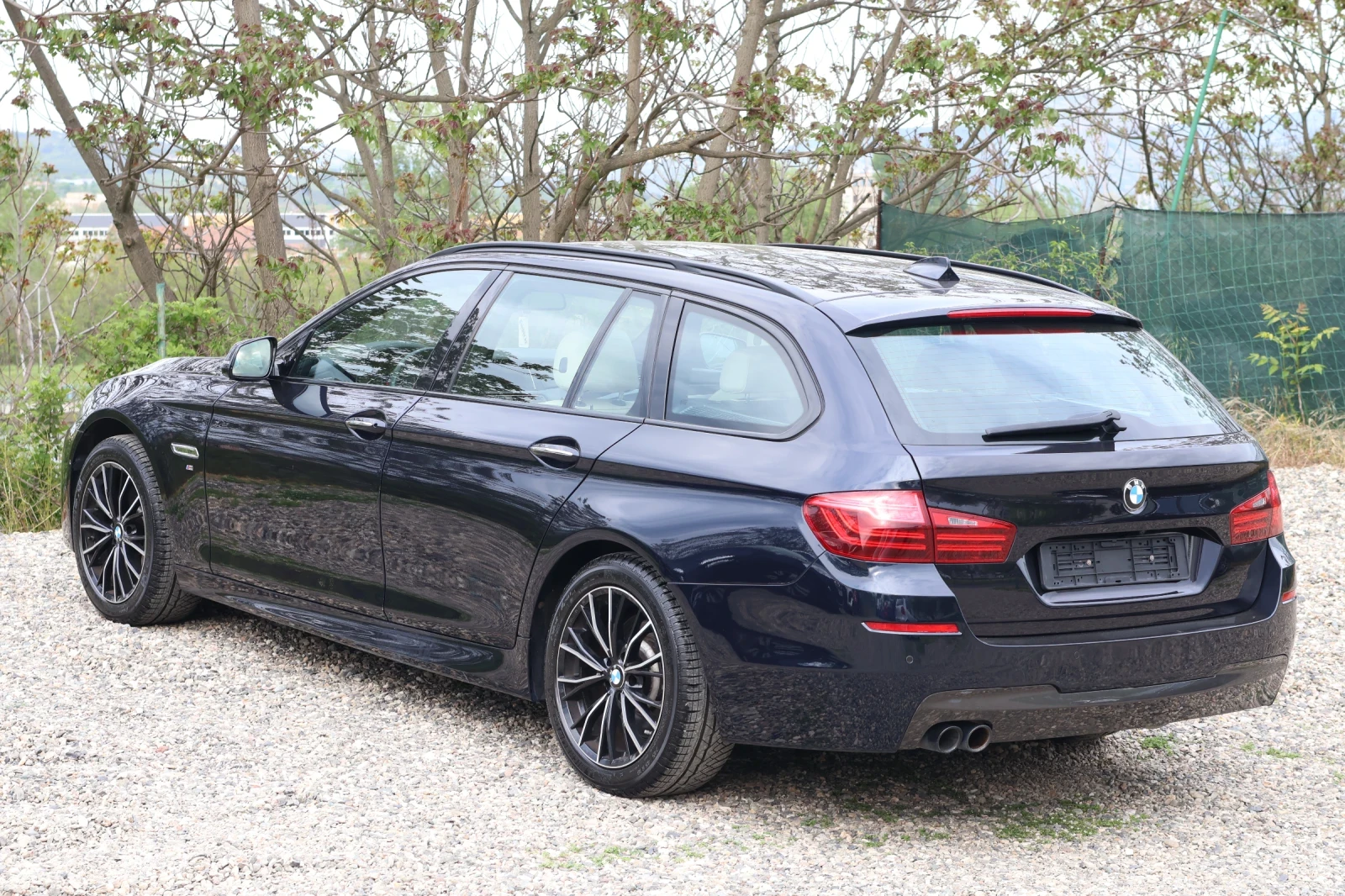 BMW 530 xDrive IndividualFacelift дист.360камера Панорама , снимка 6 - Автомобили и джипове - 54459041