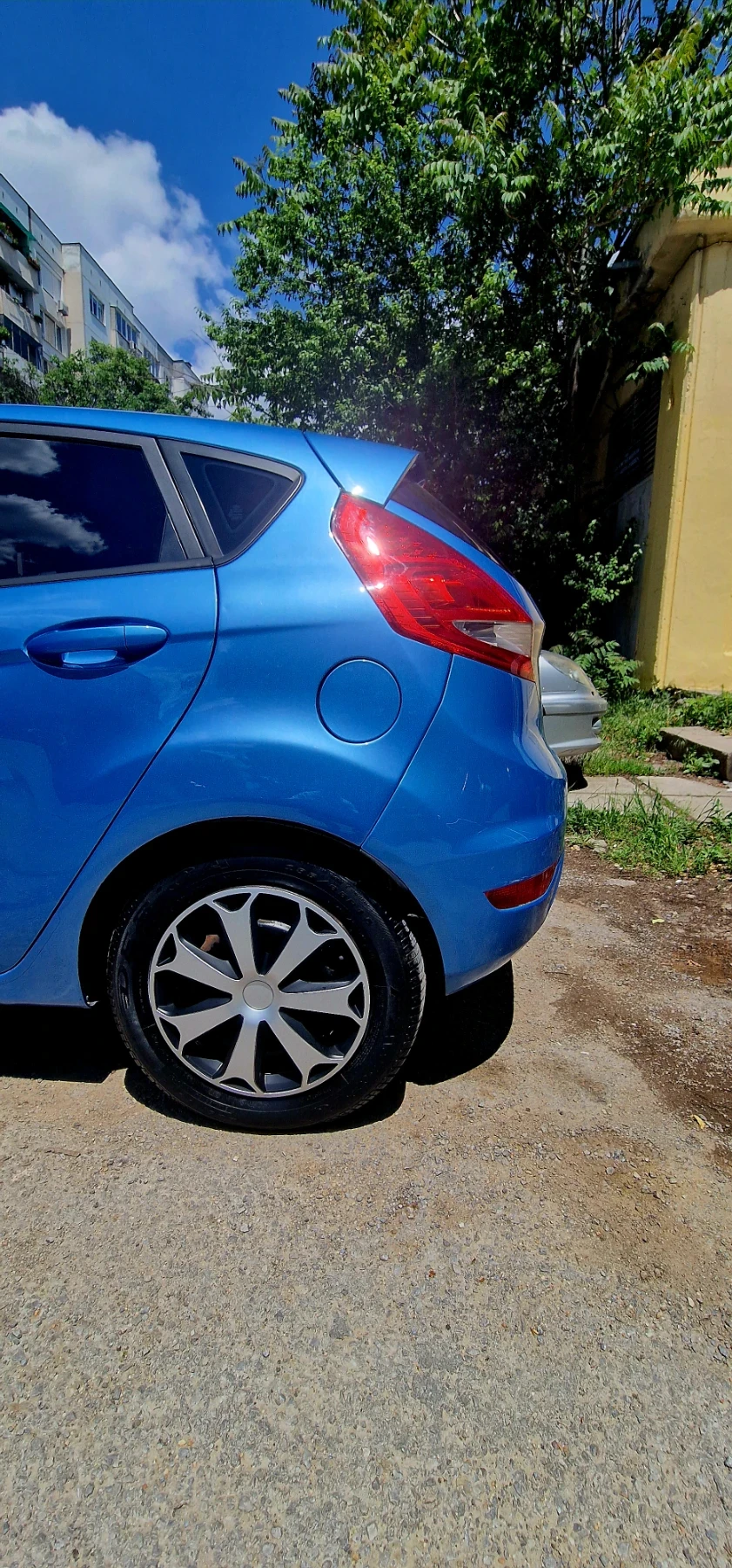 Ford Fiesta 1.4i/97ps/LPG, снимка 3 - Автомобили и джипове - 54677575