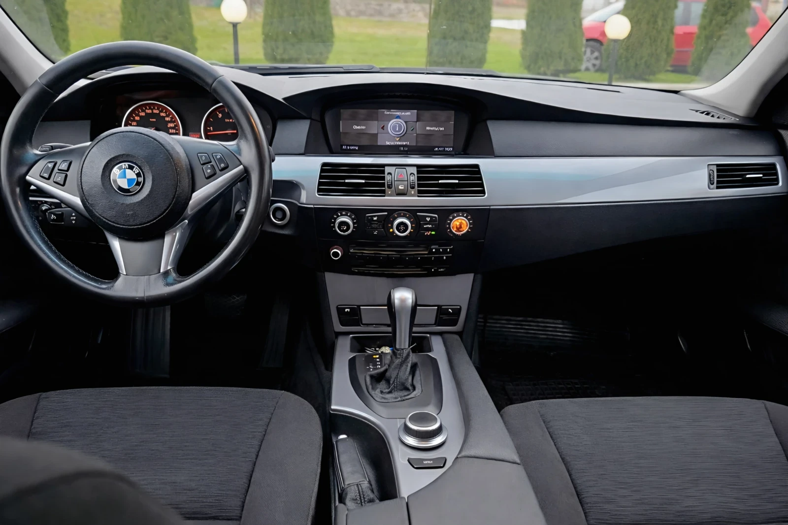 BMW 520, снимка 5 - Автомобили и джипове - 54682842