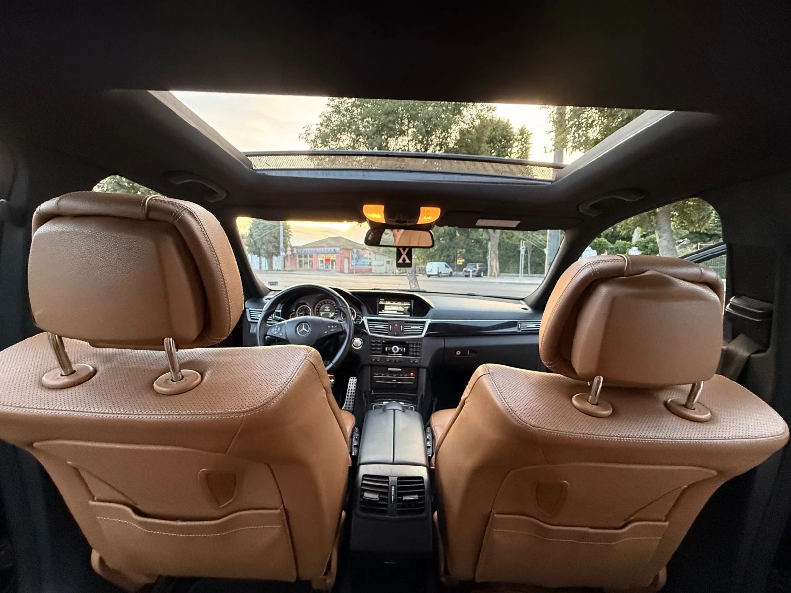Mercedes-Benz E 350 CDI AMG PACK, снимка 11 - Автомобили и джипове - 54874774