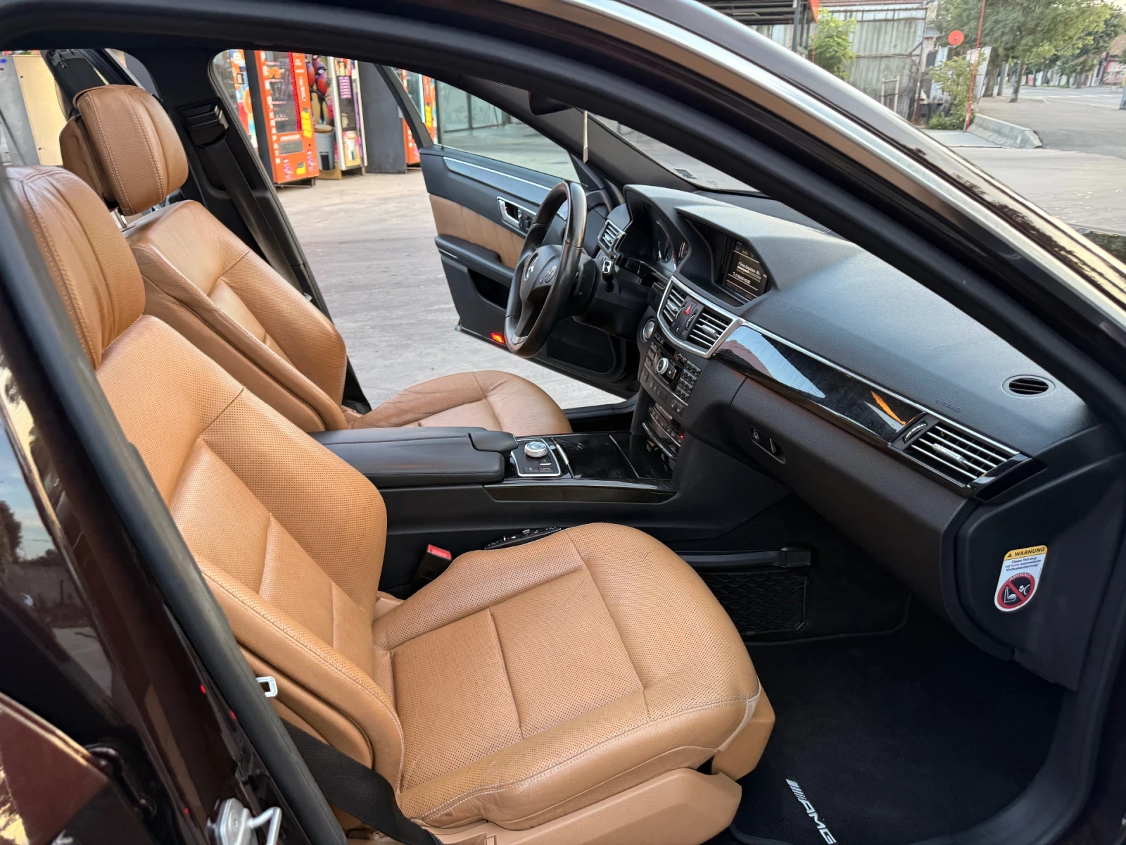Mercedes-Benz E 350 CDI AMG PACK, снимка 8 - Автомобили и джипове - 54874774