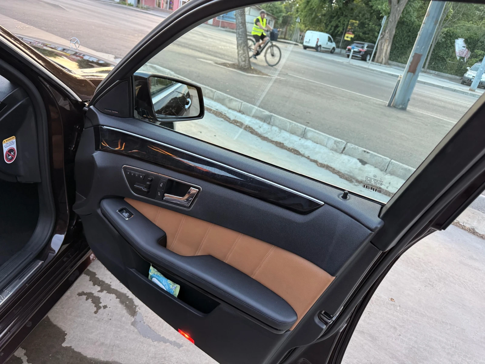 Mercedes-Benz E 350 CDI AMG PACK, снимка 9 - Автомобили и джипове - 54874774