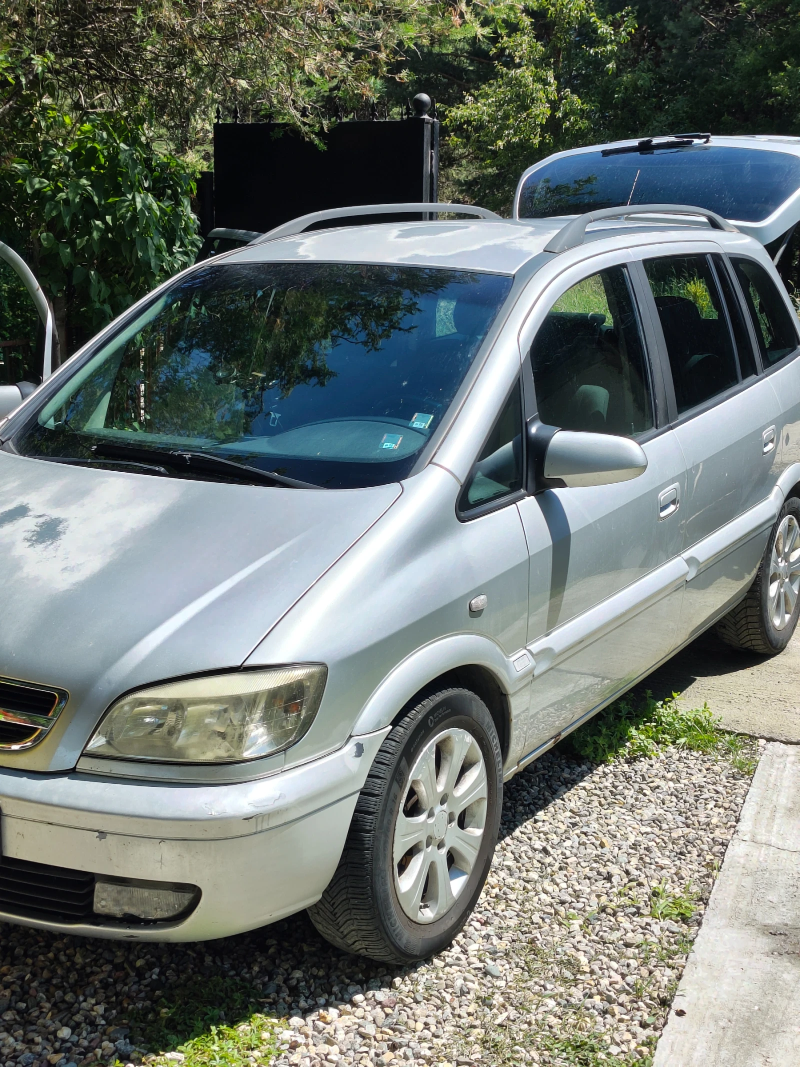 Opel Zafira 2.0 DTI, снимка 6 - Автомобили и джипове - 55206123