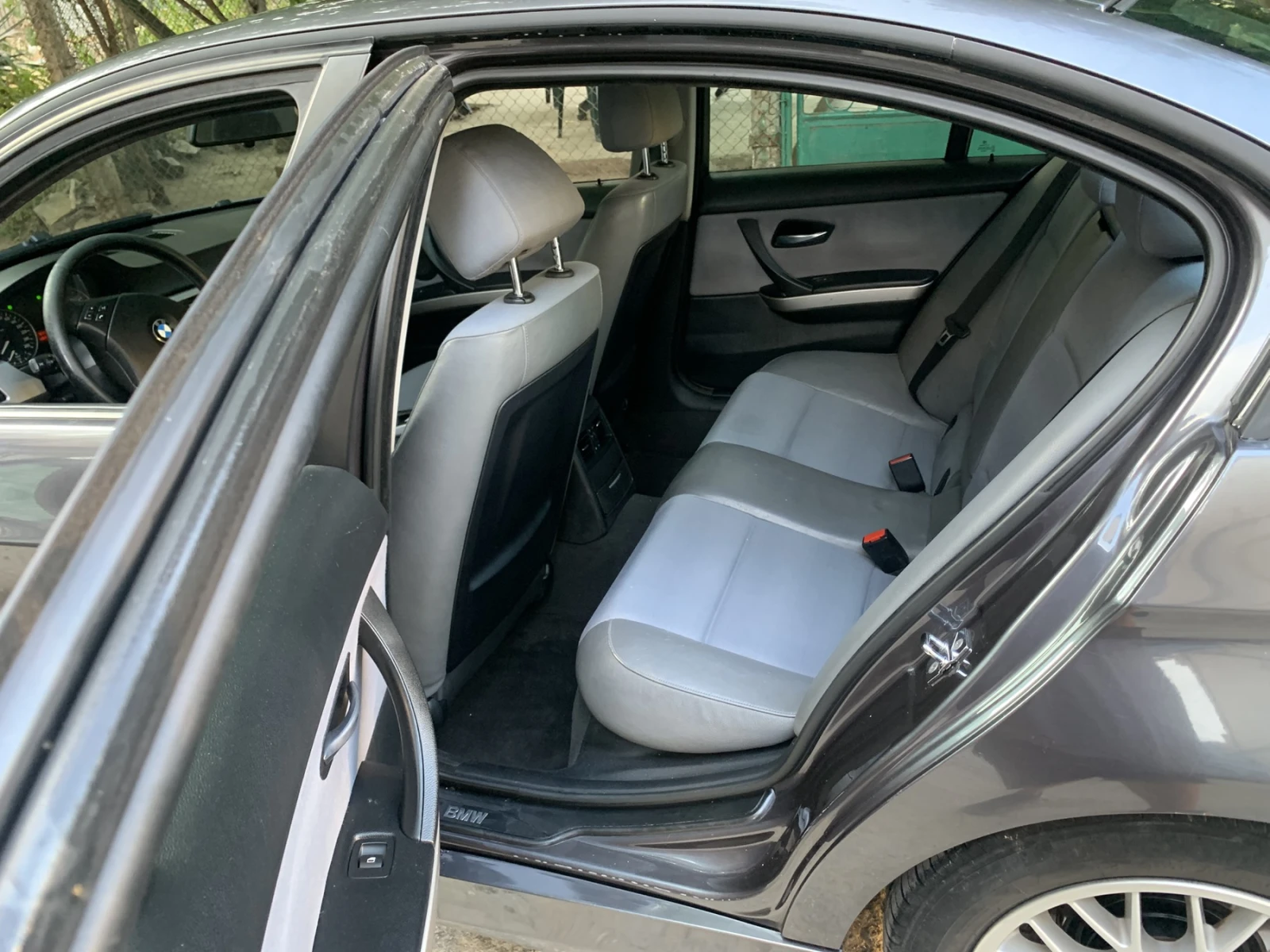 BMW 320, снимка 5 - Автомобили и джипове - 55343423
