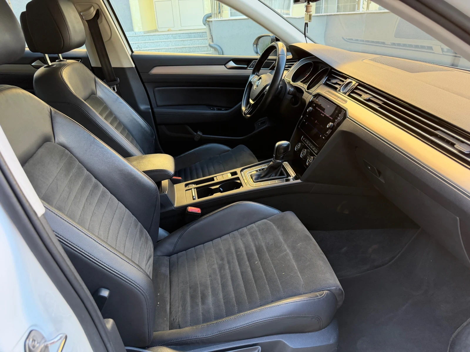 VW Passat R -line, снимка 13 - Автомобили и джипове - 55508726