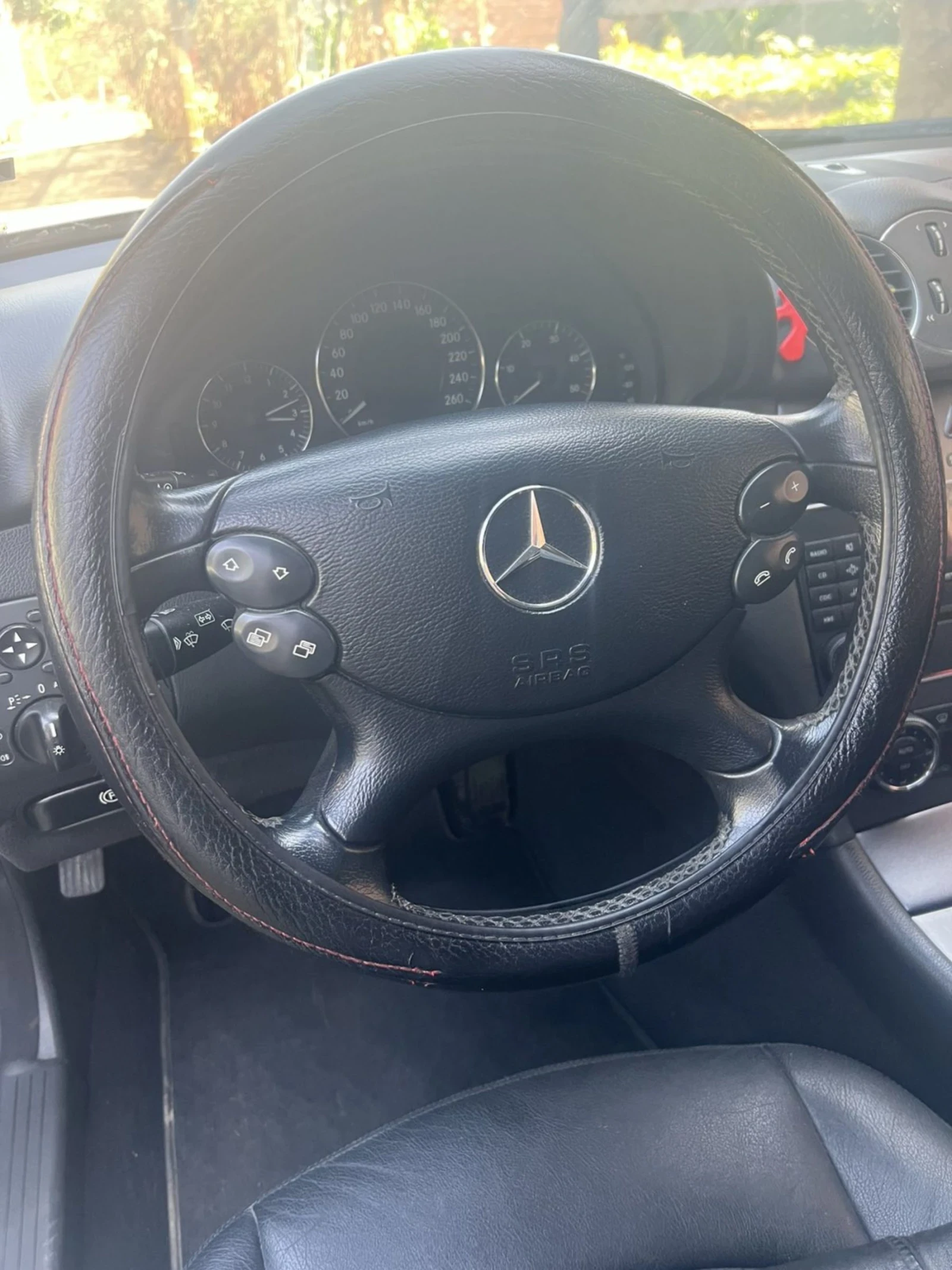 Mercedes-Benz CLK 270 CDI, снимка 4 - Автомобили и джипове - 55953351