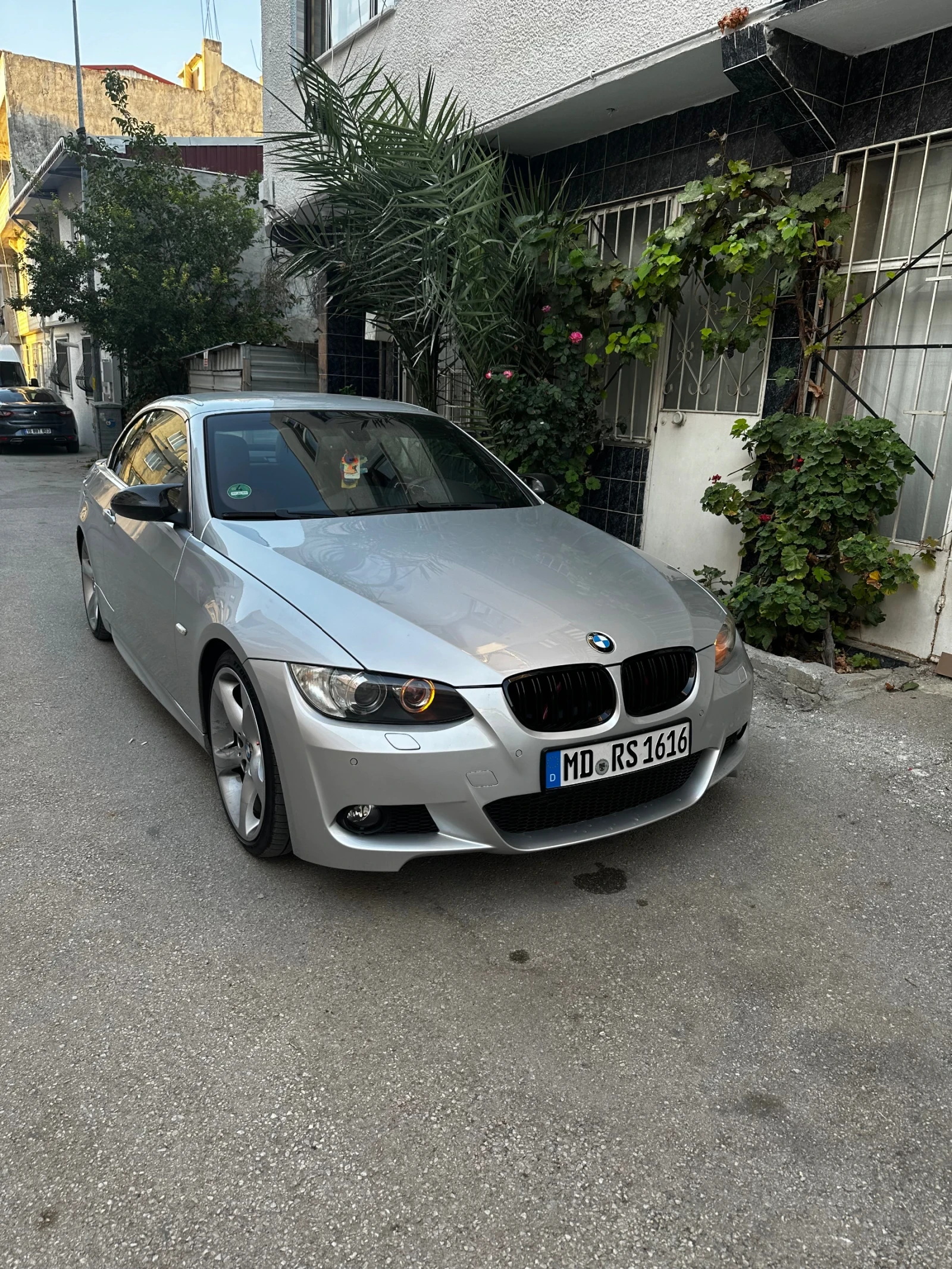 BMW 330, снимка 8 - Автомобили и джипове - 56509634