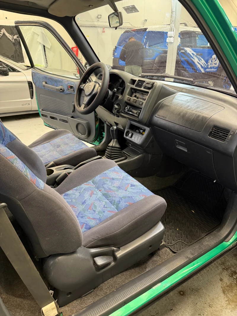 Toyota Rav4, снимка 9 - Автомобили и джипове - 48693883