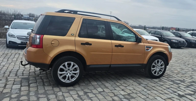 Land Rover Freelander 3.2i АВТОМАТИК КОЖА ПЕРФЕКТЕН, снимка 4 - Автомобили и джипове - 49293658