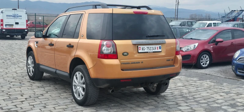 Land Rover Freelander 3.2i АВТОМАТИК КОЖА ПЕРФЕКТЕН, снимка 5 - Автомобили и джипове - 49293658