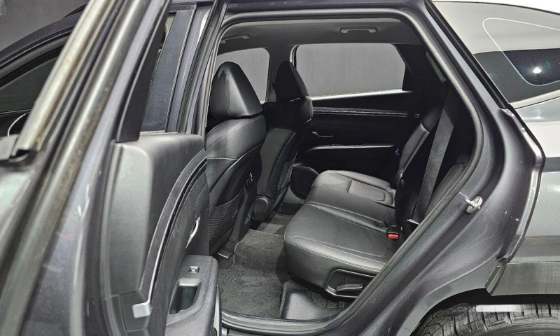 Hyundai Tucson Diesel 2.0 2WD Premium * НАЙ-ДОБРА ЦЕНА В БЪЛГАРИЯ, снимка 12 - Автомобили и джипове - 52046217