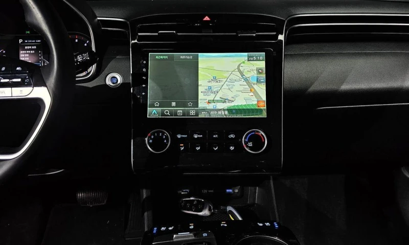 Hyundai Tucson Diesel 2.0 2WD Premium * НАЙ-ДОБРА ЦЕНА В БЪЛГАРИЯ, снимка 14 - Автомобили и джипове - 52046217