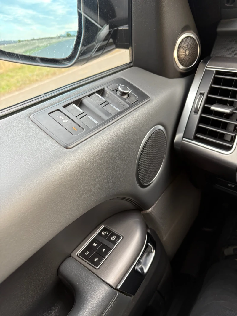 Land Rover Range Rover Sport 3.0V6 SCC, снимка 10 - Автомобили и джипове - 52121649