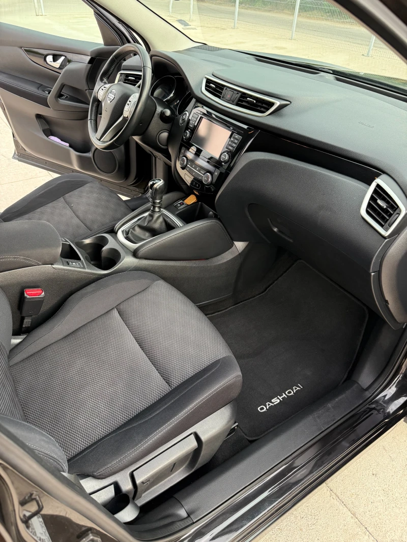 Nissan Qashqai 1.2 бензин, 360 камери, подгрев, дистроник и др, снимка 11 - Автомобили и джипове - 52457014